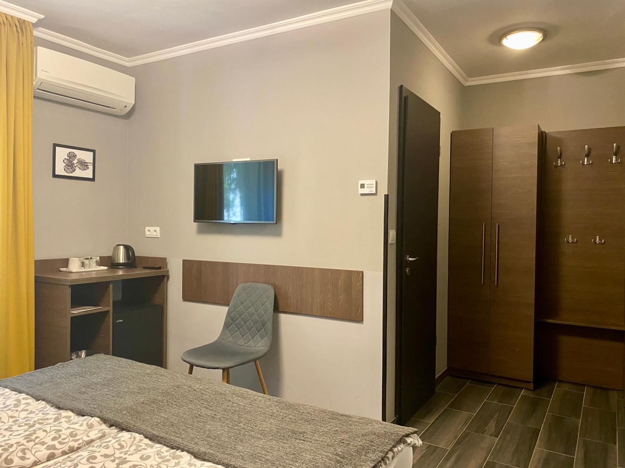 Bellevue Vendeghaz 2 Hotell Vác Exteriör bild