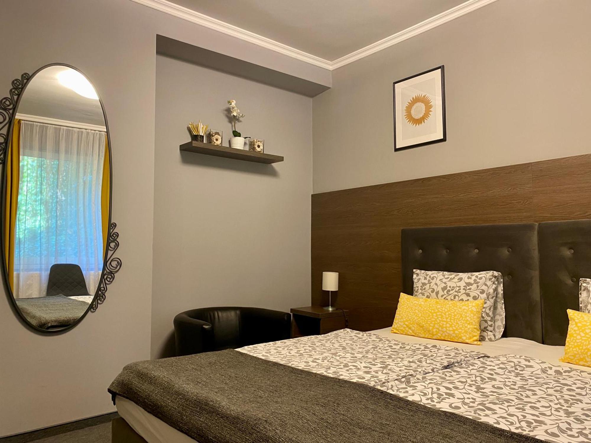 Bellevue Vendeghaz 2 Hotell Vác Exteriör bild