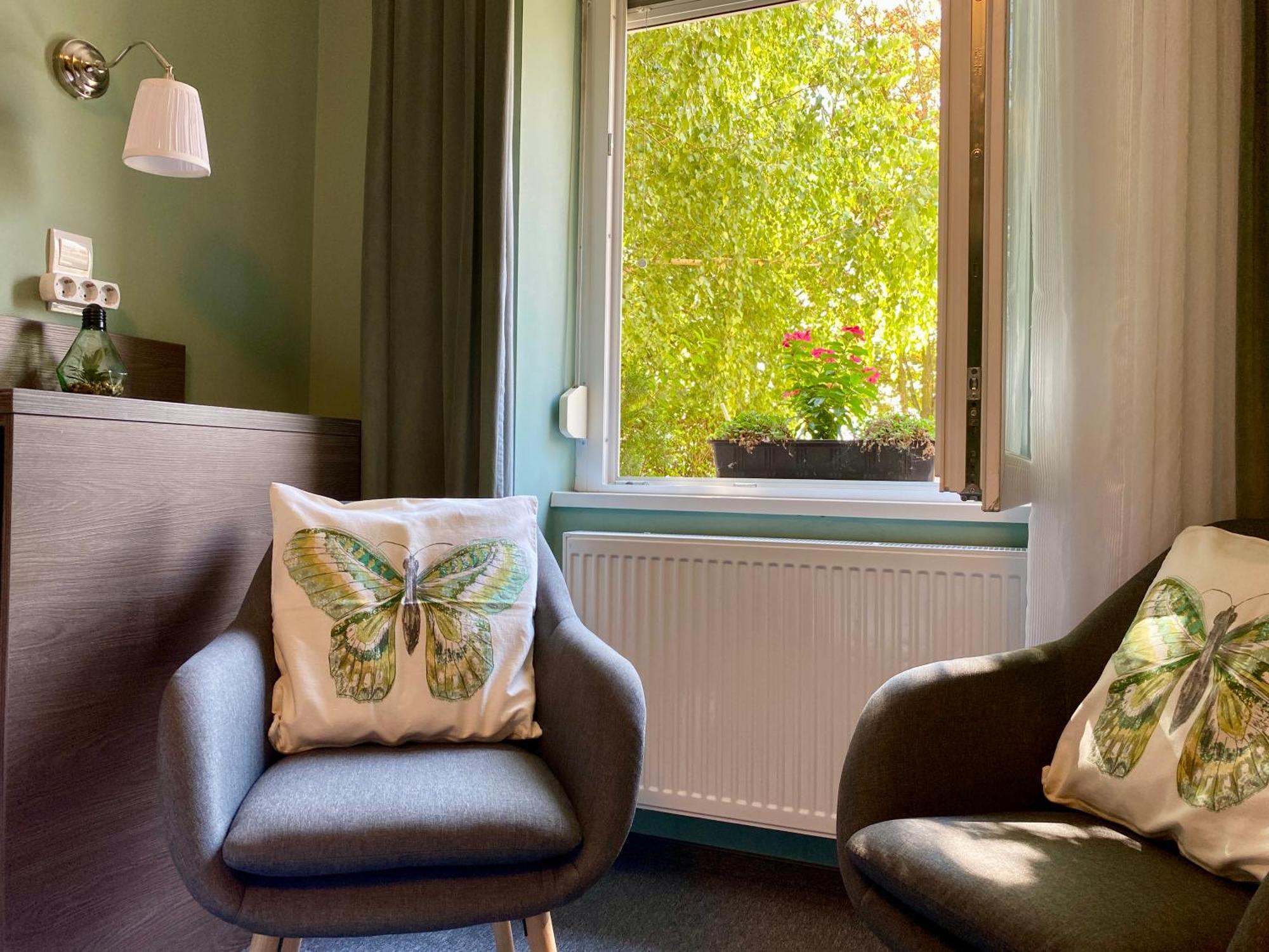 Bellevue Vendeghaz 2 Hotell Vác Exteriör bild