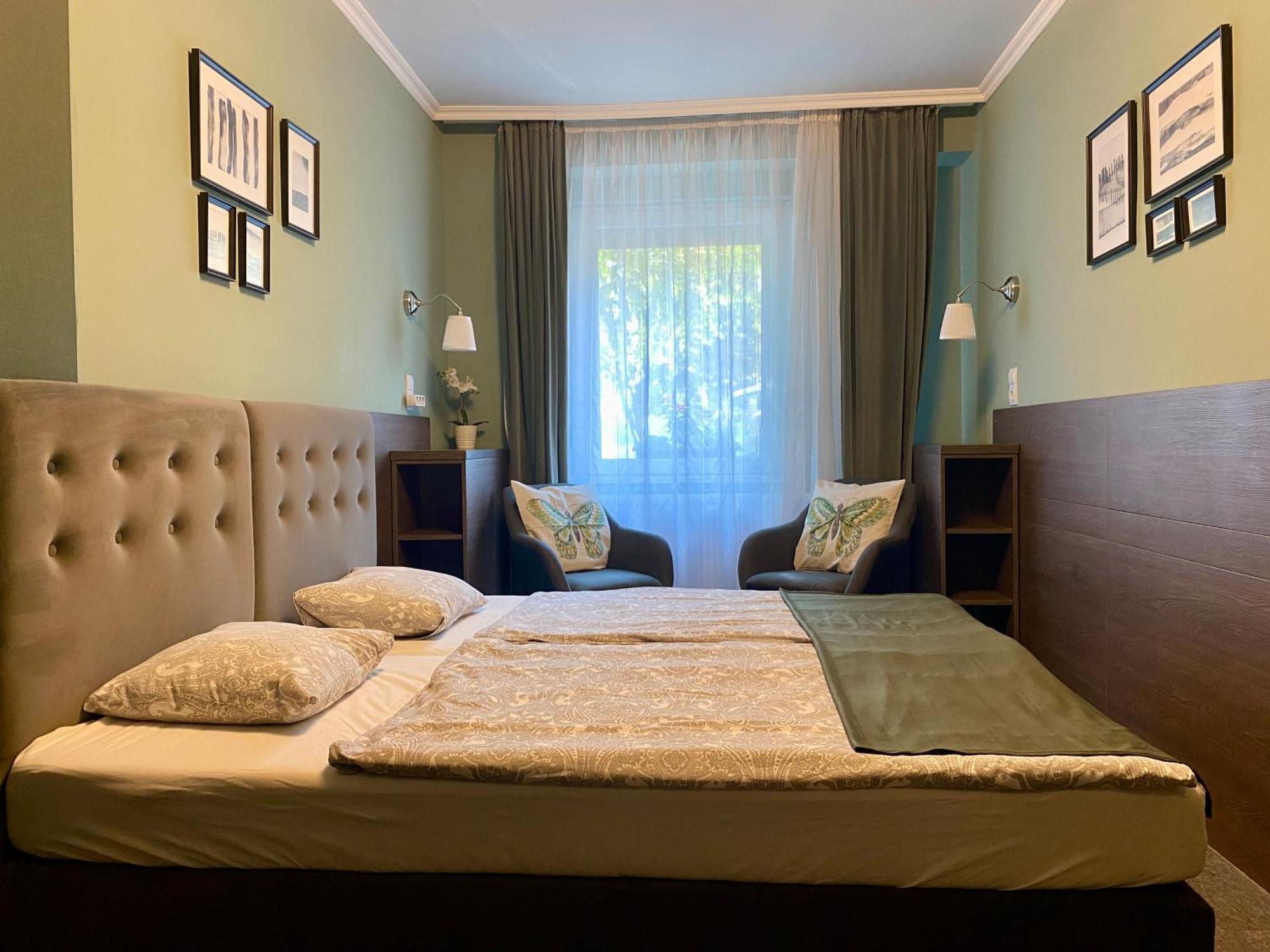 Bellevue Vendeghaz 2 Hotell Vác Exteriör bild